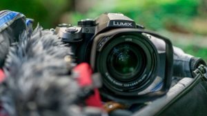 دوربین لومیکس پاناسونیک Panasonic Lumix FZ2000 - FZ2500